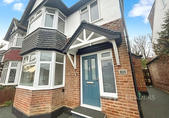 3 bedroom house for sale - Oak Tree Gardens, Bromley, BR1 - Property View 1