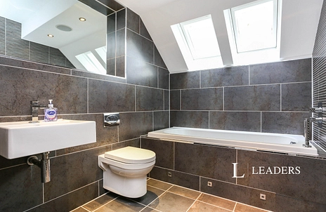 2 bedroom apartment to rent - Luca Court, 1 Mays Hill Road, Bromley, BR2 - Property View 3