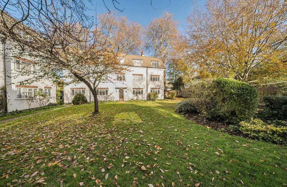 2 bedroom apartment to rent - Dainton Close, Upper Park Road, Bromley, BR1 - Property View 1