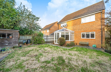 4 bedroom house for sale - Foxglove Close, Buckingham, Buckinghamshire, MK18 - Property View 2