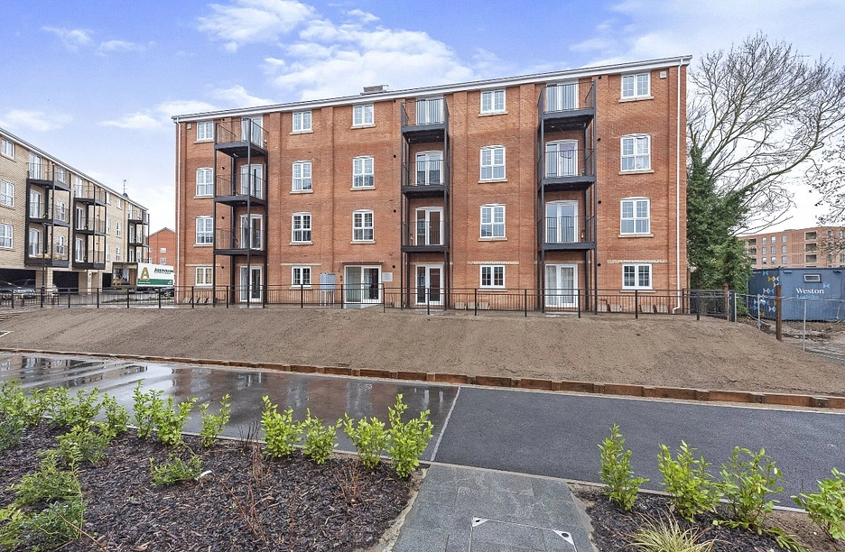 2 bedroom apartment to rent - Houghton Way, Bury St. Edmunds, IP33 - Property View 1