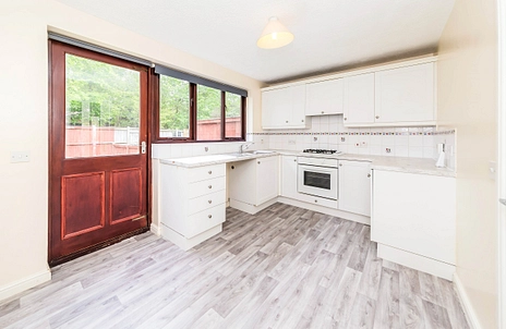 2 bedroom house to rent - Mayhouse Road, Burgess Hill, West Sussex, RH15 - Property View 2