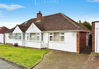 2 bedroom bungalow to rent - Potters Lane, Burgess Hill, RH15 - Property View 1