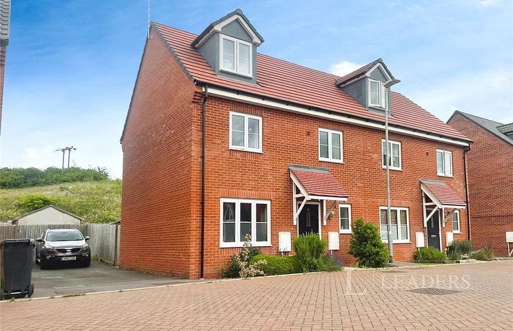 4 bedroom house for sale - Mapletoft Avenue, Saffron Walden, Essex, CB10