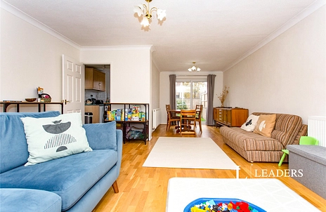 3 bedroom house to rent - Shirley Close, Milton, Cambridge, Cambridgeshire, CB24 - Property View 2