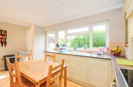 3 bedroom house to rent - Galleywood Road, Great Baddow, CM2 - Property View 3