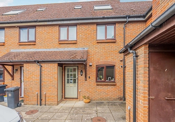 3 bedroom house to rent - Bishopsgate Walk, Chichester, West Sussex, PO19 - Property View 1