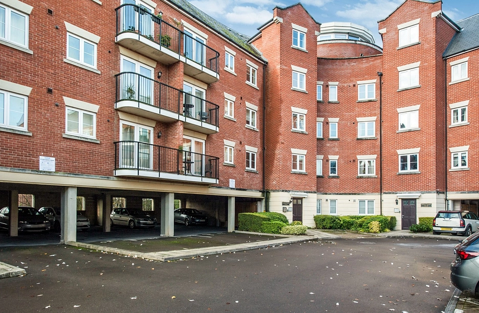 2 bedroom apartment to rent - Brookbank Close, Cheltenham, GL50 - Property View 1