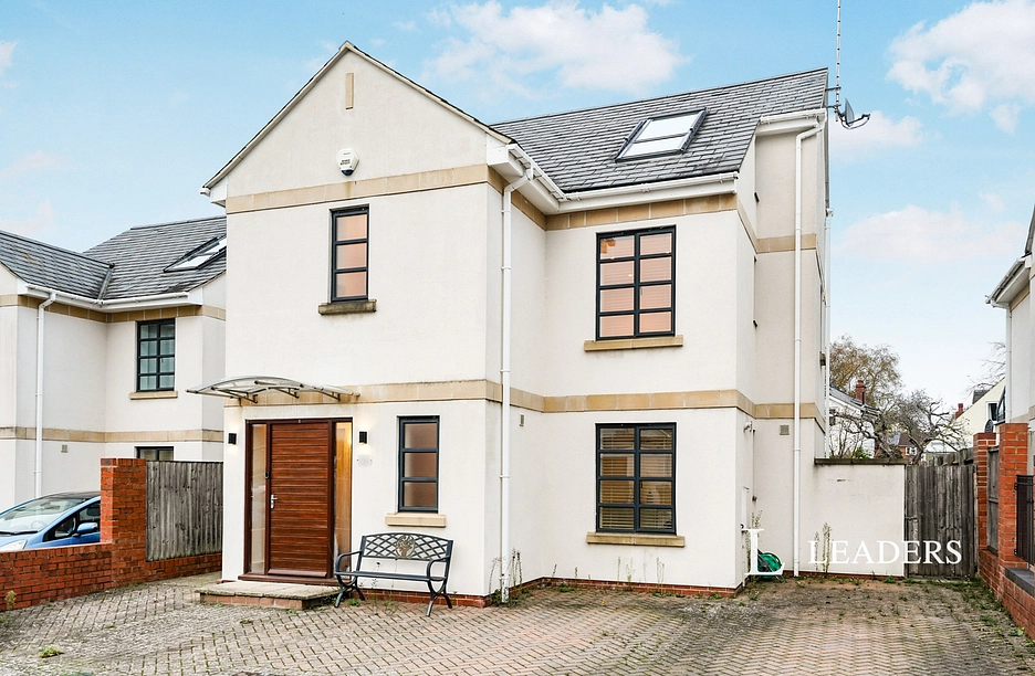 house to rent - Kestrel Close, Cheltenham, Gloucestershire, GL53 - Property View 1