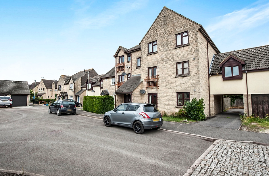 1 bedroom apartment to rent - Woodhouse Close, Cirencester, Gloucestershire, GL7 - Property View 1