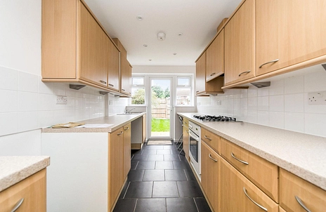 3 bedroom house to rent - Dorking Crescent, Clacton-on-Sea, CO16 - Property View 3