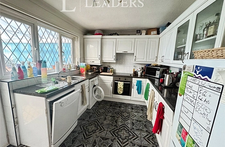 2 bedroom house to rent - Smythe Close, Clacton-on-Sea, Essex, CO16 - Property View 3