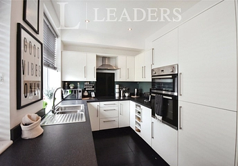 1 bedroom apartment to rent - Station Road, Clacton-on-Sea, CO15 - Property View 1