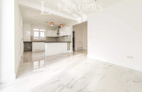 4 bedroom bungalow to rent - Park Road, CO15 - Property View 2