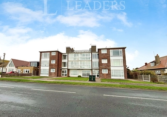 2 bedroom apartment to rent - Kings Court, Kings Parade, Holland-on-Sea, Clacton-on-Sea, CO15 - Property View 1