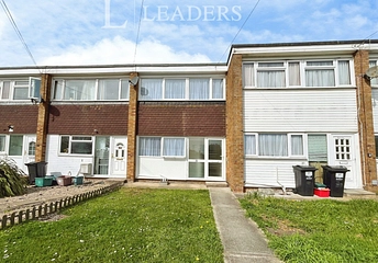 3 bedroom house to rent - St Martins Close, Clacton On Sea, Essex, CO15 - Property View 1