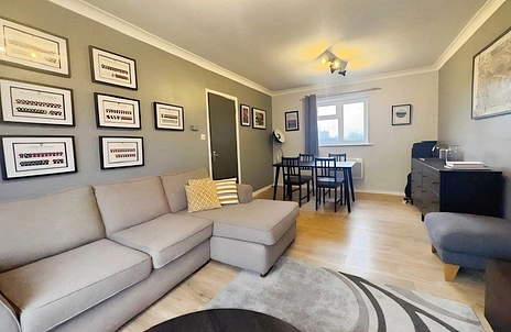 2 bedroom maisonette for sale - Queens Mews, High Street, West Mersea, Colchester, CO5 - Property View 2