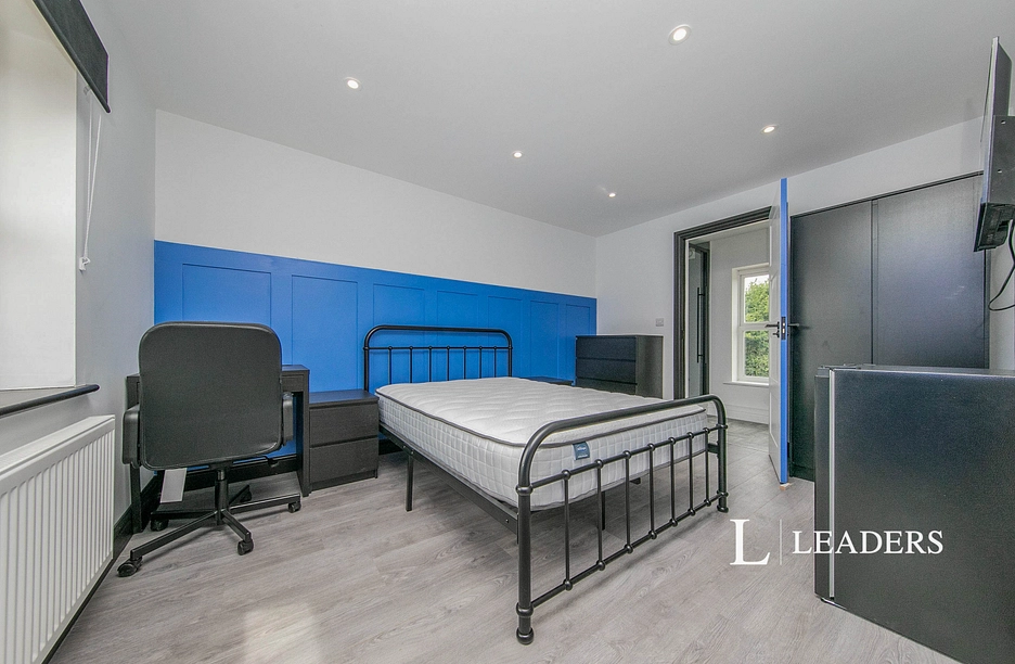 property to rent - Berechurch Road, Colchester, CO2 - Property View 1