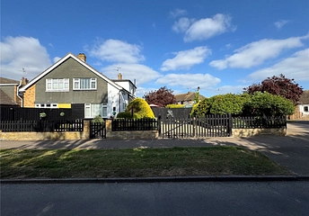 3 bedroom house for sale - Cherry Tree Avenue, Clacton-on-Sea, Essex, CO15 - Property View 1