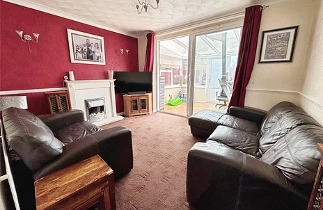 3 bedroom bungalow for sale - Tudor Green, Jaywick, Clacton-on-Sea, Essex, CO15 - Property View 3