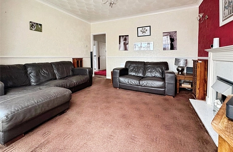 3 bedroom bungalow for sale - Tudor Green, Jaywick, Clacton-on-Sea, Essex, CO15 - Property View 2