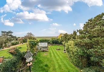 4 bedroom house for sale - Dumont Avenue, St. Osyth, Clacton-on-Sea, Essex, CO16 - Property View 1