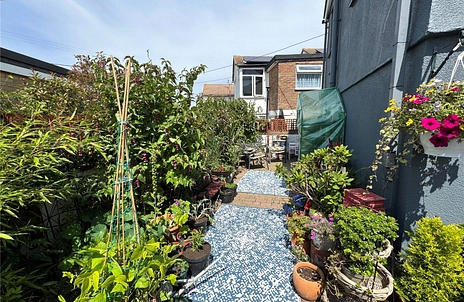 2 bedroom house for sale - Saxon Way, Point Clear Bay, Clacton-on-Sea, Essex, CO16 - Property View 2