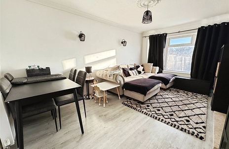 2 bedroom bungalow for sale - Credon Drive, Clacton-on-Sea, Essex, CO15 - Property View 2