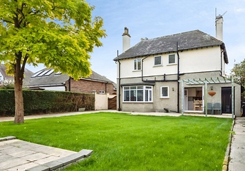 4 bedroom house for sale - Southcliff Park, Clacton-on-Sea, Essex, CO15 - Property View 1