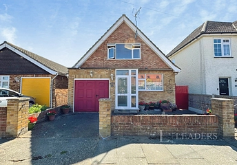 2 bedroom house for sale - Preston Road, Holland-on-Sea, Clacton-on-Sea, Essex, CO15 - Property View 1