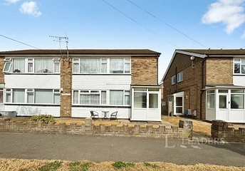 2 bedroom apartment for sale - Queensway, Holland-on-Sea, Clacton-on-Sea, Essex, CO15 - Property View 1