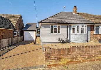 2 bedroom bungalow for sale - Fronks Avenue, Harwich, Essex, CO12 - Property View 1
