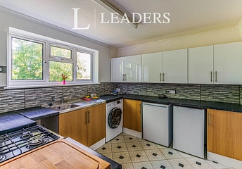 2 bedroom apartment to rent - Henbane Court, Trefoil Crescent, Crawley, RH11 - Property View 1