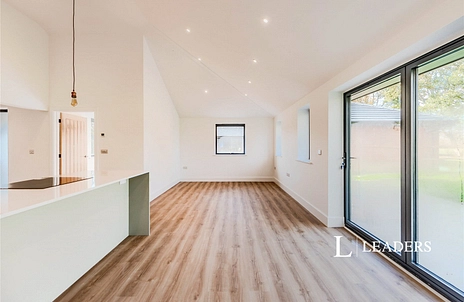 2 bedroom bungalow to rent - Charlwood Road, Horley, Surrey, RH6 - Property View 3