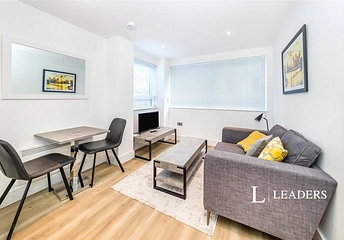 1 bedroom apartment to rent - Wood Street, East Grinstead, West Sussex, RH19 - Property View 1