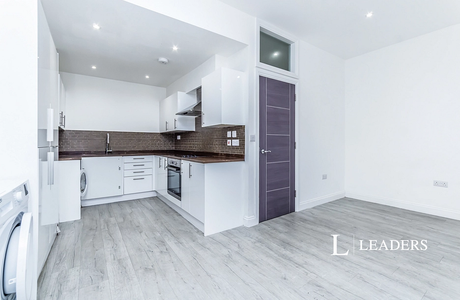 2 bedroom apartment to rent - Mitcham Road, Croydon, CR0 - Property View 1