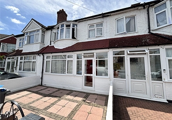 1 bed property for rent in Rowan Crescent, Mitcham, SW16