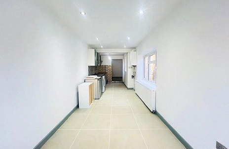 house to rent - Keens Road, Croydon, CR0 - Property View 3