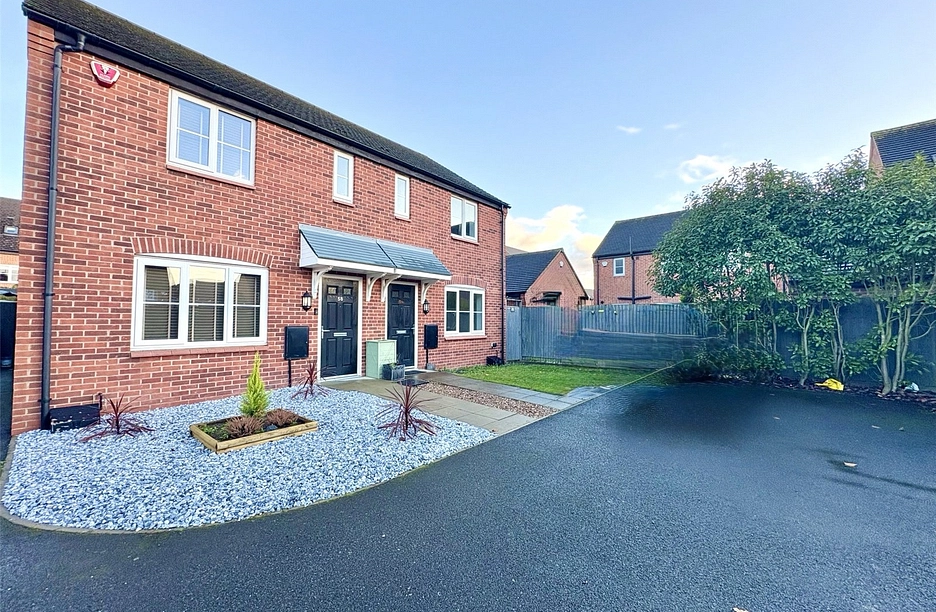 3 bedroom house to rent - Kimbolton Way, Boulton Moor, Derby, DE24 - Property View 1