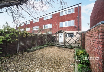 6 bedroom house to rent - Elm Park Close, Houghton Regis, Dunstable, LU5 - Property View 1