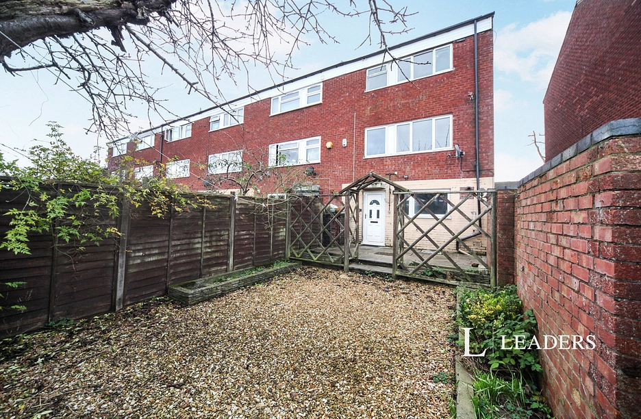 6 bedroom house to rent - Elm Park Close, Houghton Regis, Dunstable, LU5 - Property View 1