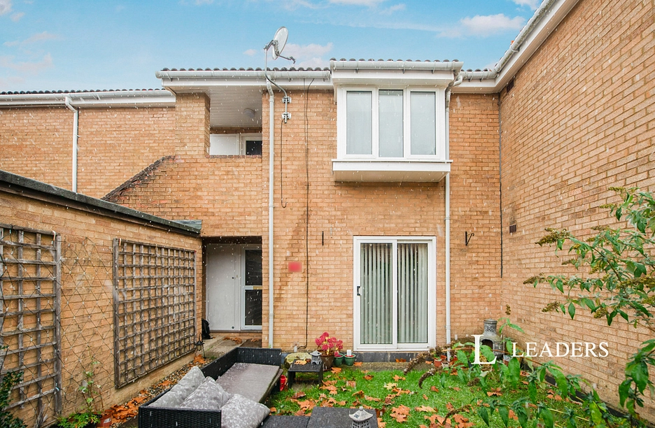 1 bedroom apartment to rent - Stuart Way, East Grinstead, RH19 - Property View 1