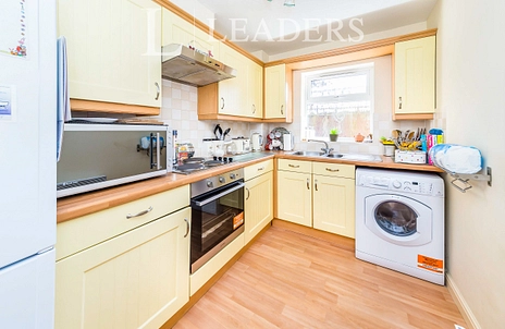 1 bedroom apartment to rent - Tower Close, East Grinstead, RH19 - Property View 2