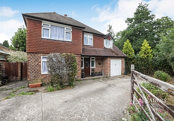 4 bedroom house to rent - Blackwell Road, East Grinstead, RH19 - Property View 1