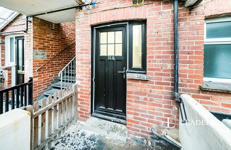 2 bedroom apartment to rent - London Road, East Grinstead, RH19 - Property View 2