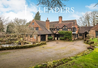 5 bed house for rent in Furnace Farm Road, Furnace Wood, East Grinstead, RH19