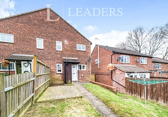 1 bed house for rent in Estcots Drive, East Grinstead, RH19