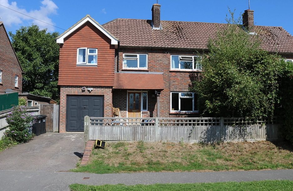 4 bedroom house to rent - Hamsland, Horsted Keynes, Haywards Heath, RH17 - Property View 1