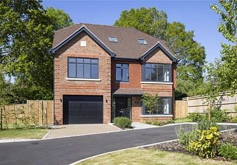 5 bedroom house to rent - Shelvers Way, Tadworth, Surrey, KT20 - Property View 1