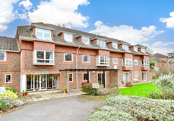 2 bedroom apartment for sale - Horndean Road, Emsworth, Hampshire, U.K, PO10 - Property View 1